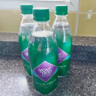 몽베스트 Montbest with Sparkling water Plain 20병 — 4점을 준 리뷰어가 2022년 5월 올린 사용 사진