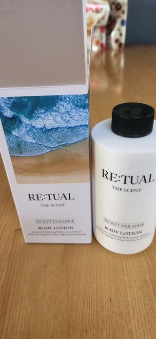 레츄얼 더 센트 바디로션 시크릿 파라다이스(500ml) — 5점을 준 리뷰어가 2022년 6월 올린 사용 사진