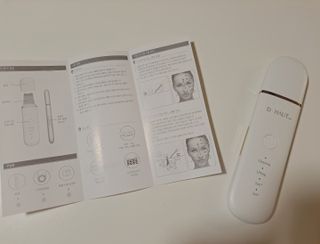디하우트 랩 4 in 1 갈바닉 아쿠아 워터 필링기 스킨스크러버 — 5점을 준 리뷰어가 2021년 11월 올린 사용 사진