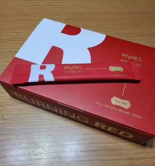 디오르 버닝레드 — 5점을 준 리뷰어가 2022년 1월 올린 사용 사진