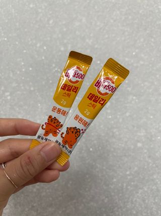 광동생활건강 [광동] 비타 500 데일리 스틱 VB, VC를 함유한 멀티비타민 30포+30포 — 5점을 준 리뷰어가 2022년 8월 올린 사용 사진