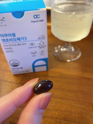 메디포스트 모비타 아쿠아셀 엔초비오메가3 60캡슐 — 5점을 준 리뷰어가 2022년 11월 올린 사용 사진