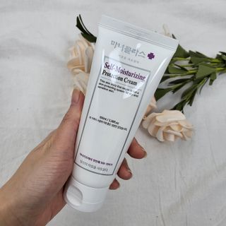 셀프 모이스처라이징 프로텍션 크림 셀프 모이스처라이징 프로텍션크림 — 5점을 준 리뷰어가 2022년 4월 올린 사용 사진