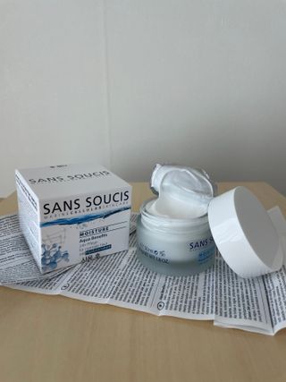 산수시 아쿠아 베네핏 24h 수부지 물광 속건조 수분크림 50ml — 5점을 준 리뷰어가 2021년 8월 올린 사용 사진