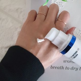 엘비비셀뷰티 셀룰라 인텐시브 케어 인 크림 — 5점을 준 리뷰어가 2021년 3월 올린 사용 사진