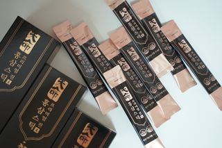 헬스업_천명진프리미엄홍삼스틱_10ml x 30포 — 5점을 준 리뷰어가 2021년 2월 올린 사용 사진