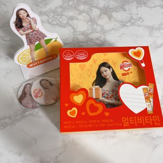 광동생활건강 [제니에디션] 비타500데일리스틱 gift set 60포+제니굿즈 3종+쇼핑백 — 5점을 준 리뷰어가 2021년 11월 올린 사용 사진