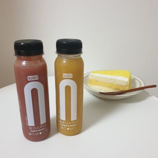 BLENDY'S 핑크 스무디+블론디 스무디 — 5점을 준 리뷰어가 2021년 10월 올린 사용 사진