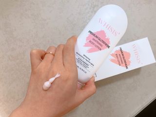 위시스 프리미엄 글루타치온  화이트닝 바디로션 — 5점을 준 리뷰어가 2023년 2월 올린 사용 사진