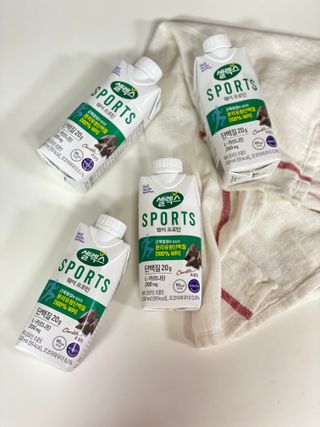 셀렉스스포츠 셀렉스 스포츠 웨이 프로틴 초콜릿 _ 330ml x 12팩 — 5점을 준 리뷰어가 2021년 3월 올린 사용 사진