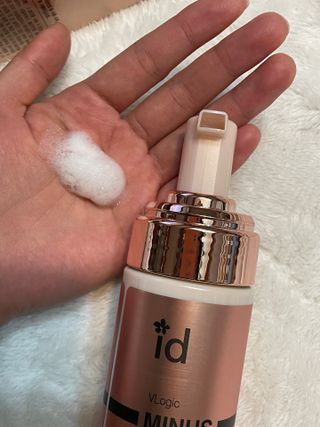 아이디플라코스메틱 아이디 브이로직 마이너스 필링 토너 110ml — 5점을 준 리뷰어가 2022년 1월 올린 사용 사진