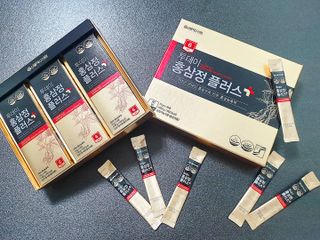 서울약사신협_투데이홍삼정플러스스틱_10g x 30포 — 5점을 준 리뷰어가 2021년 6월 올린 사용 사진