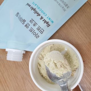 아므_이너뷰티 라이트 앤 딜라이트 밀 민트 초코 — 5점을 준 리뷰어가 2021년 8월 올린 사용 사진