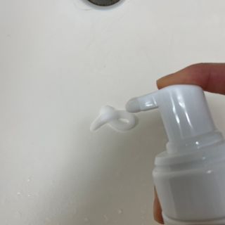 [바이로담] 저자극 약산성버블 폼 폼클렌징 150ml — 5점을 준 리뷰어가 2021년 3월 올린 사용 사진