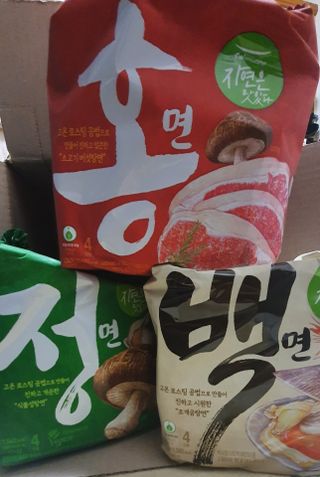 [풀무원] 자연은맛있다 정면, 백면, 홍면  세트 — 5점을 준 리뷰어가 2021년 4월 올린 사용 사진