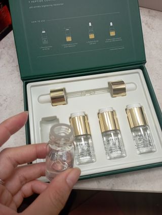 [보히케어] 컨센트레이트 이데베논 7 펩타이드 콤플렉스 앰플 — 3점을 준 리뷰어가 2023년 10월 올린 사용 사진