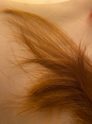 썸헤어 / SUMHAIR 썸헤어 실키 테라피 헤어 에센스 — 2.5점을 준 리뷰어가 2021년 4월 올린 사용 사진