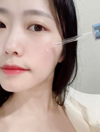 나우 [리브엠] 화해 1등 수분앰플 , 엑소코어 워터풀 텐션 앰플 — 5점을 준 리뷰어가 2023년 8월 올린 사용 사진