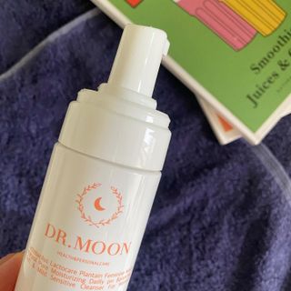 MF프리 [닥터문] 유산균 락토케어 질경초 여성청결제 200ml (폼타입) — 5점을 준 리뷰어가 2022년 7월 올린 사용 사진