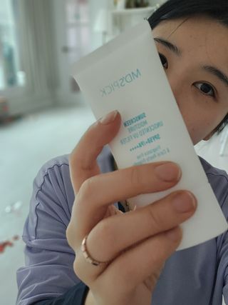 엠디스픽 무향자차 수분 선크림 PSF50+ PA++++ 50ml — 5점을 준 리뷰어가 2023년 3월 올린 사용 사진