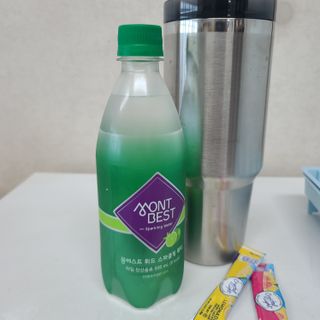 몽베스트 Montbest with Sparkling water Lime20병 — 4점을 준 리뷰어가 2022년 6월 올린 사용 사진