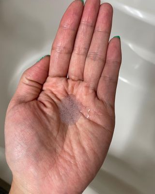벨먼 내추럴스파 수분광채 스크럽 바디워시 600ml 5종 — 5점을 준 리뷰어가 2022년 5월 올린 사용 사진
