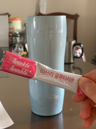 메디포스트 모비타 미쓰리 글루타치온 30포 — 5점을 준 리뷰어가 2022년 12월 올린 사용 사진