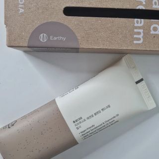 [후르디아] 끈적임 없는 착한성분 비건  핸드크림 3종 — 5점을 준 리뷰어가 2022년 2월 올린 사용 사진