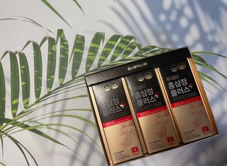 서울약사신협_투데이홍삼정플러스스틱_10g x 30포 — 5점을 준 리뷰어가 2021년 2월 올린 사용 사진