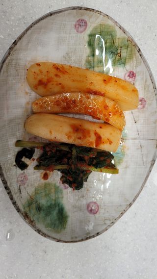 셰프애찬 알타리김치 총각김치 1kg — 5점을 준 리뷰어가 2022년 10월 올린 사용 사진