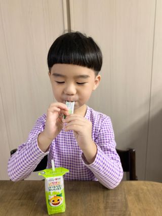 [이뮤니티플러스]우리아이 면역오키, 건강오키 _ 키즈오키 비타민초코홍삼 10포 1box — 5점을 준 리뷰어가 2022년 2월 올린 사용 사진
