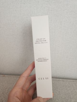 프리마인 선크림만 바꿨을 뿐인데 매일 물 2L챙겨먹고 기초케어 완벽하게 한 물빛피부 완성,셀라브UV프로텍터 — 5점을 준 리뷰어가 2023년 7월 올린 사용 사진