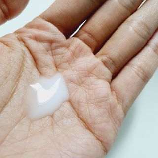 리더스코스메틱 리더스 카밍 바이오틱스 에센스 워터 — 5점을 준 리뷰어가 2021년 8월 올린 사용 사진