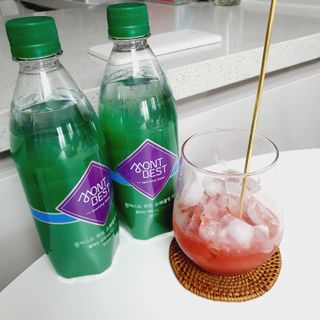 몽베스트 Montbest with Sparkling water Plain 20병 — 5점을 준 리뷰어가 2021년 11월 올린 사용 사진