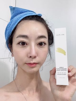 스킨클로저 바르바 프리미엄 골드리프팅팩 바르바 골드리프팅팩 — 5점을 준 리뷰어가 2022년 10월 올린 사용 사진
