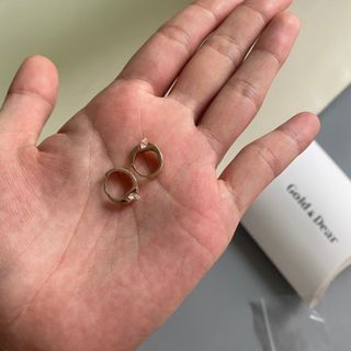 [골드앤디어] 14K 사선 큐빅 원터치 귀걸이_3color — 5점을 준 리뷰어가 2021년 6월 올린 사용 사진