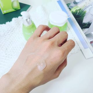 [후르디아] 피지 잡는 청포도 세럼+크림 2종 세트 — 4점을 준 리뷰어가 2021년 5월 올린 사용 사진