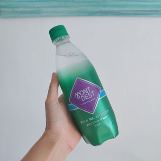 몽베스트 Montbest with Sparkling water Plain 20병 — 4점을 준 리뷰어가 2022년 8월 올린 사용 사진