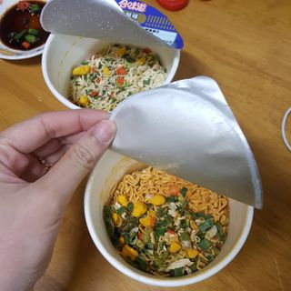 NISSIN 닛신 컵누들  4종 - 씨푸드오리지날, 씨푸드 스파이시, 씨푸드 커리, 씨푸드 XO소스 — 4점을 준 리뷰어가 2021년 11월 올린 사용 사진