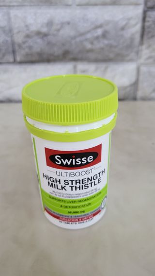 Swisse 스위스 고함량 밀크씨슬 35,000mg 60정 — 5점을 준 리뷰어가 2021년 11월 올린 사용 사진