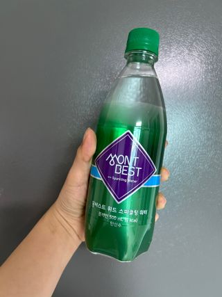 몽베스트 Montbest with Sparkling water Plain 20병 — 5점을 준 리뷰어가 2022년 12월 올린 사용 사진