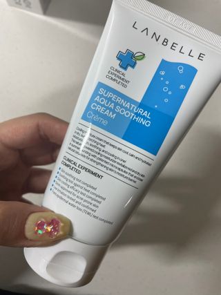 랑벨 수퍼내츄럴 아쿠아 수딩 크림 100ml — 5점을 준 리뷰어가 2022년 6월 올린 사용 사진