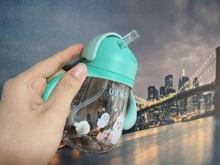 유비맘 트라이탄 코니빨대컵_컬러 랜덤 발송 — 5점을 준 리뷰어가 2021년 2월 올린 사용 사진