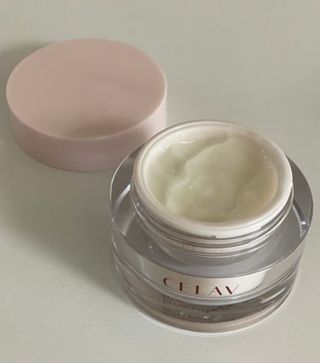 프리마인 바르기만 하면 철벽 스킨케어+24시간 마스크팩 효과. 셀라브 리제너레이팅 시스템 부스터+크림 세트 — 5점을 준 리뷰어가 2023년 9월 올린 사용 사진
