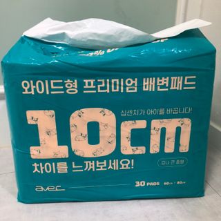 아베크 펫 와이드 프리미엄 대형 애견 강아지 배변 패드 30매 1팩 80g — 5점을 준 리뷰어가 2021년 7월 올린 사용 사진