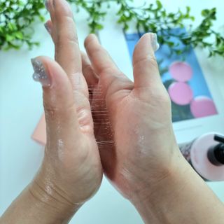 난나 살몬 스파이더 검버섯 미백 톤업 화이트닝 연어 앰플 크림 300ml 대용량 — 5점을 준 리뷰어가 2022년 8월 올린 사용 사진