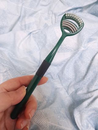 크리오 클리어스 혀백태제거 구취관리 혀클리너 — 5점을 준 리뷰어가 2021년 3월 올린 사용 사진