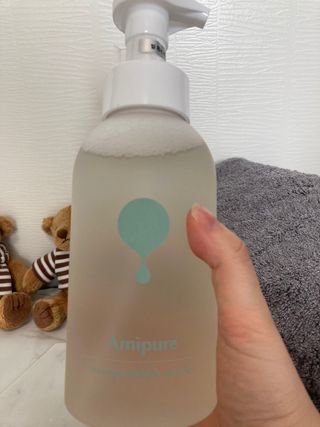 아미퓨어 [라이브] 피부장벽 강화를 위한 머랭 버블 클렌저 천연계면활성제로 온가족 사용가능 — 5점을 준 리뷰어가 2021년 6월 올린 사용 사진