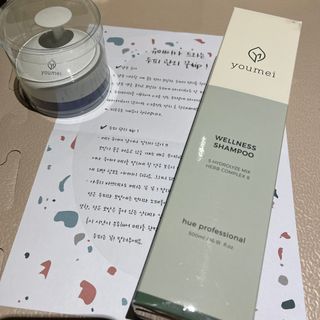 유메이 웰니스 샴푸 + 유메이 스칼프 브러쉬 — 5점을 준 리뷰어가 2022년 1월 올린 사용 사진