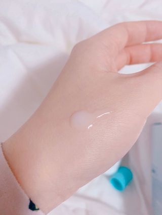리더스코스메틱 리더스 카밍 바이오틱스 에센스 워터 — 5점을 준 리뷰어가 2021년 12월 올린 사용 사진